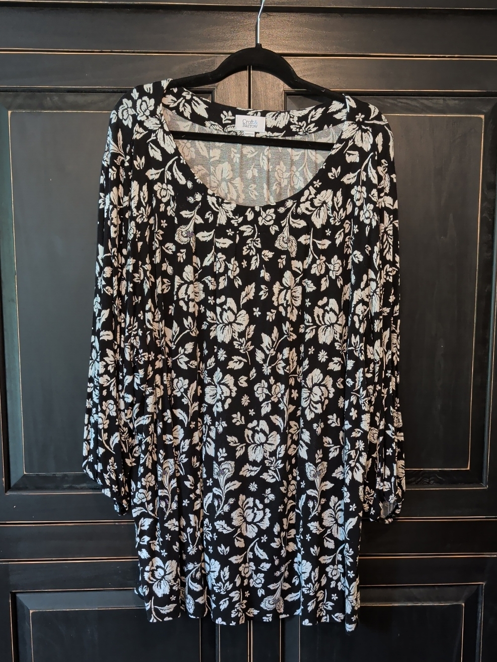 Croft & Barrow Black Floral Scoop-Neck Women’s Top